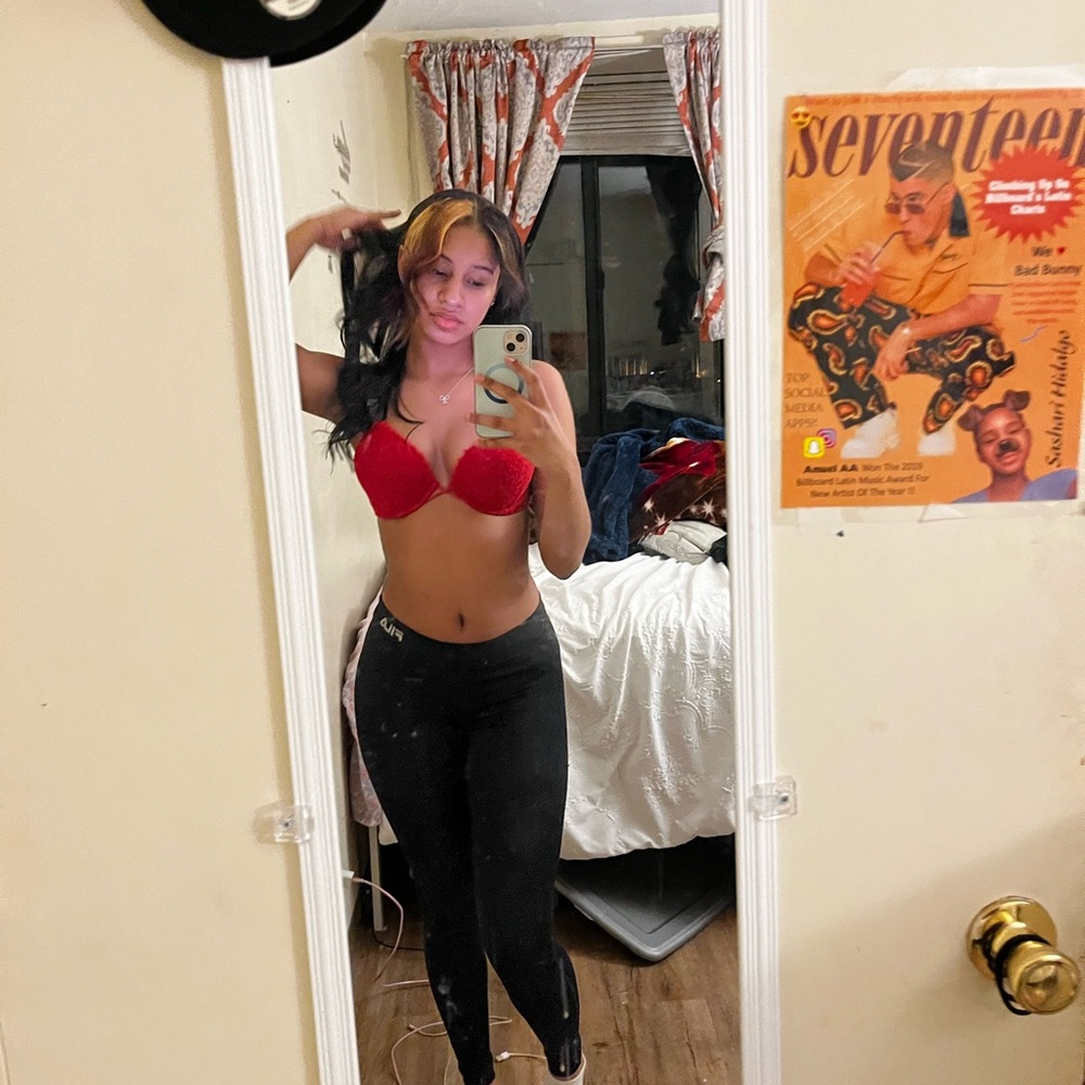 Meet your Posher, Sashari